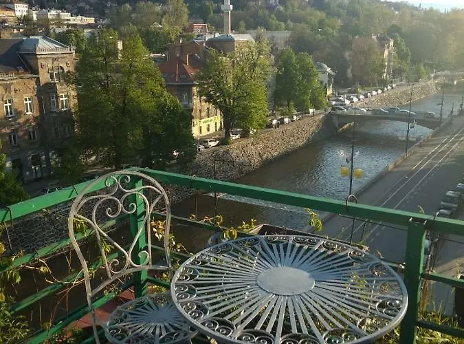 艾米莉公寓 塞拉耶佛